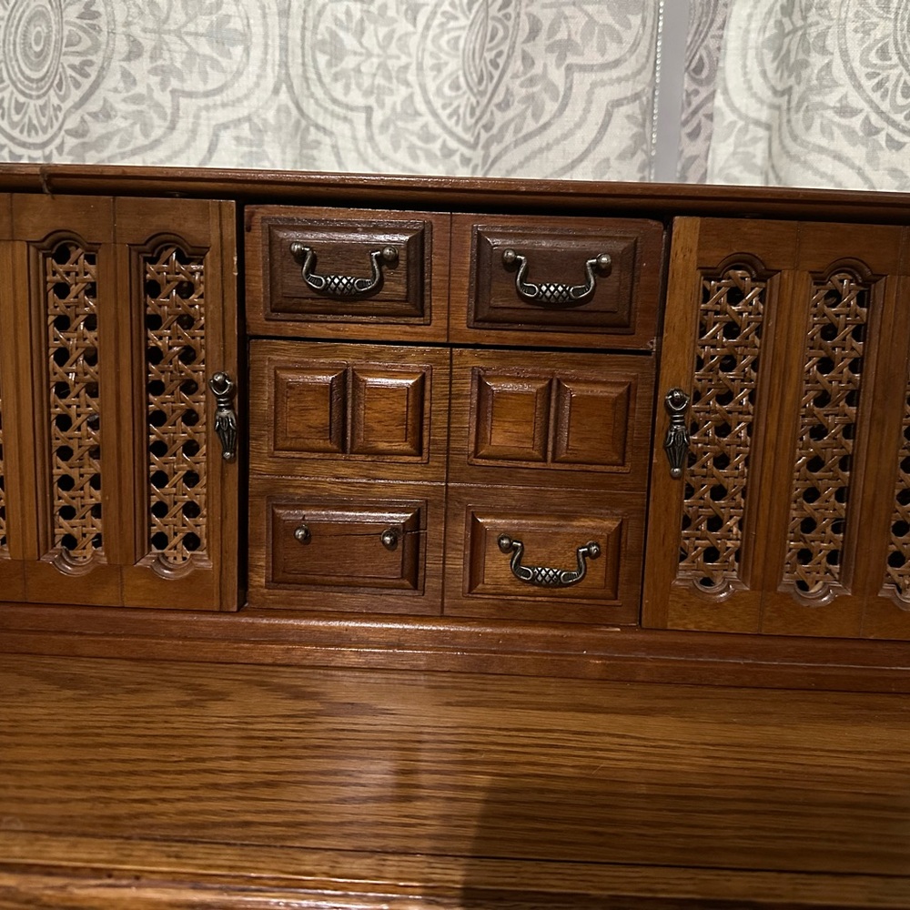 Vintage Brown Wooden Jewelry Organizer